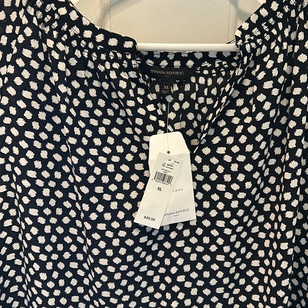 Meat Banana Republic Sleeveless blouse